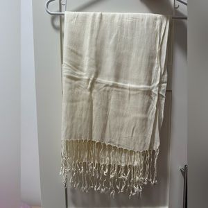 Cream/White Scarf